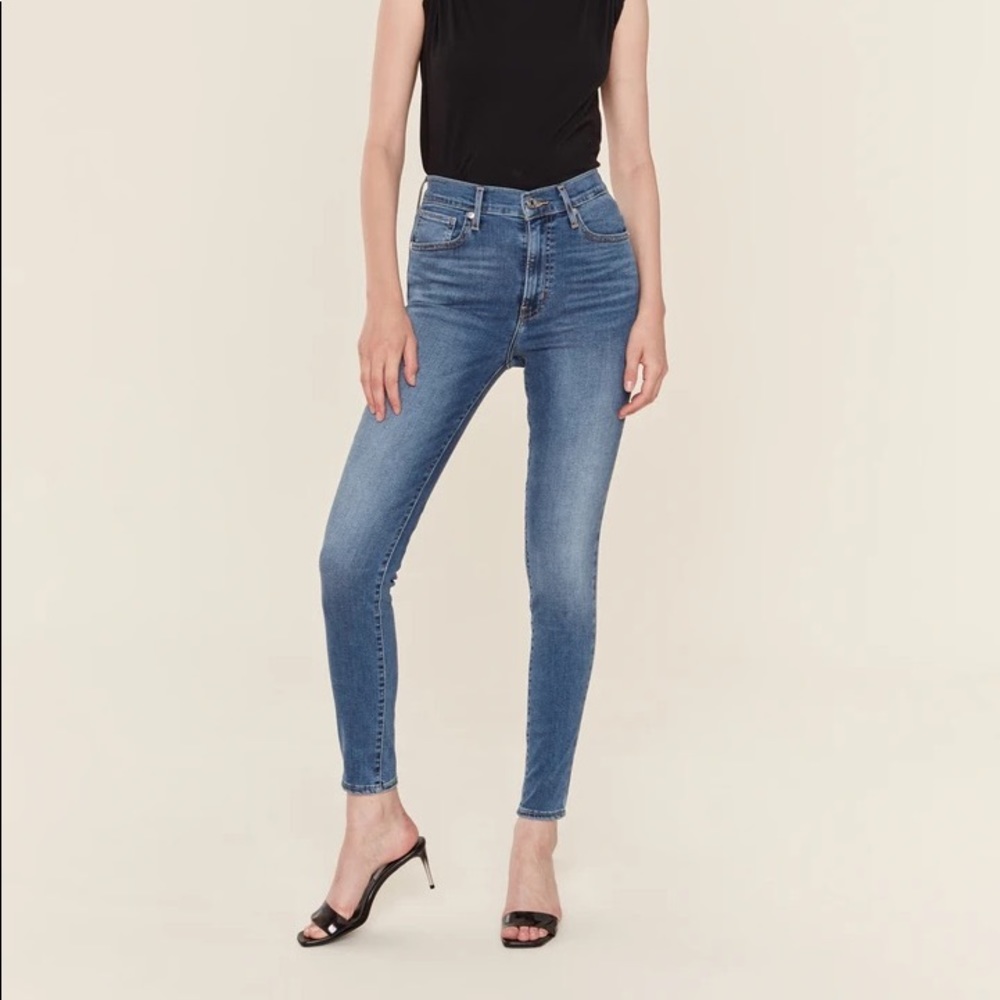Levi’s Mile Ultra-High Rise Ankle Cut Super Skinny Jeans size 25